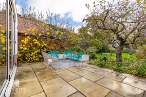 Photo 17- click for photo gallery